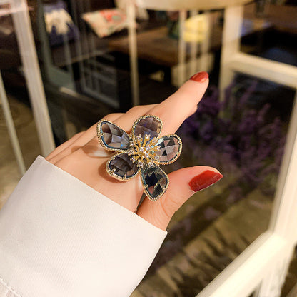 Women's Exaggerated Crystal Flower Open Ring