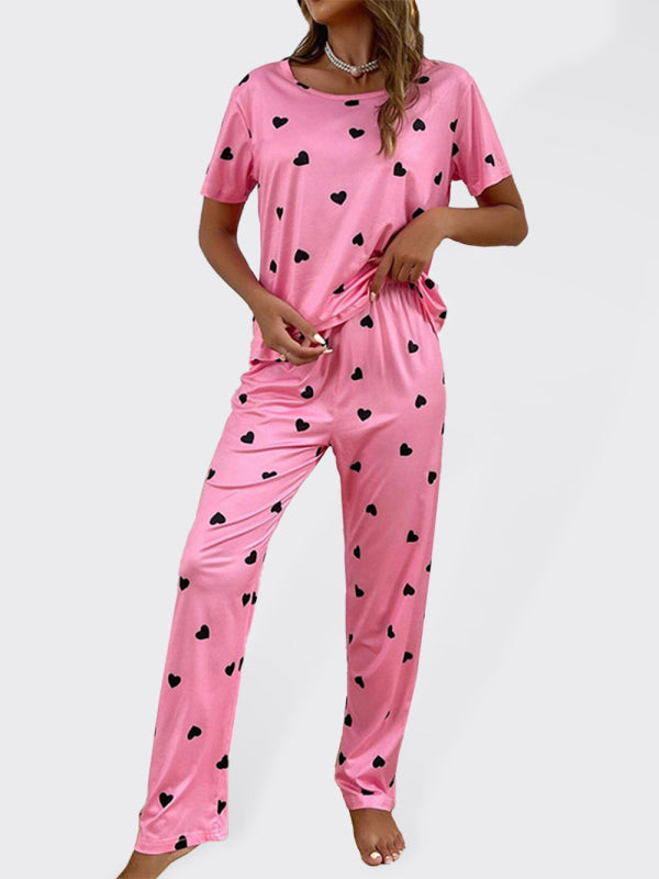 Women's Sweet Pajama Set With Allover Heart Print