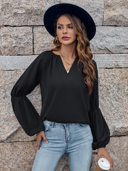 Stylish V-neck Women's Top for Autumn and Winter, Comfortable and Fashionable Women's Clothing